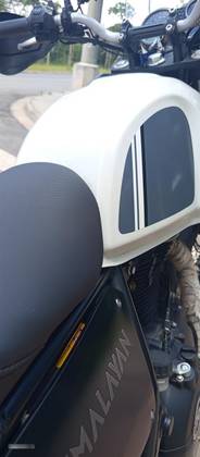 ROYAL ENFIELD HIMALAYAN 